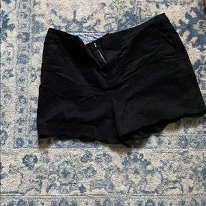 🟢🖤🟢🖤Black Scalloped Trimmed Shorts